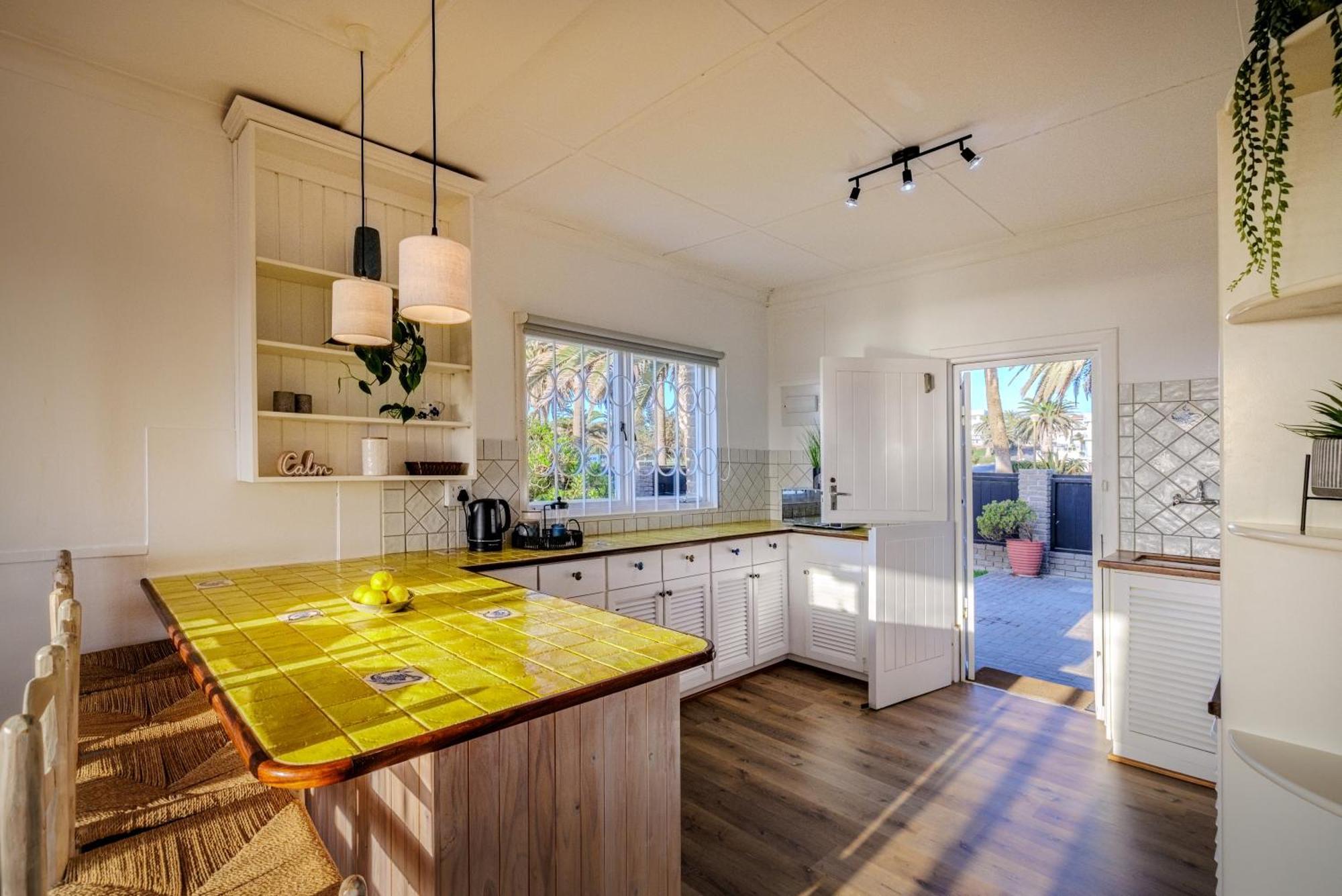 Swakopmund Seafront Cottage Екстериор снимка